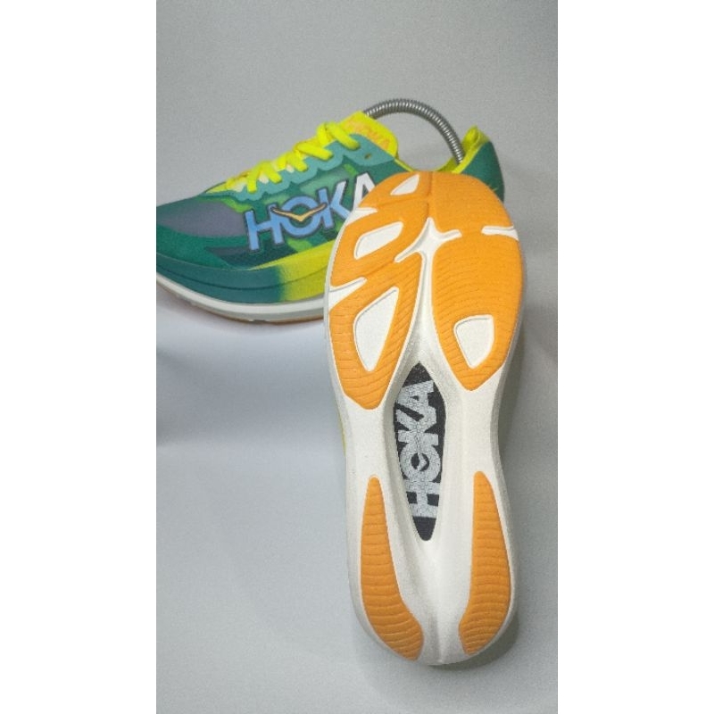 Hoka rocket X2