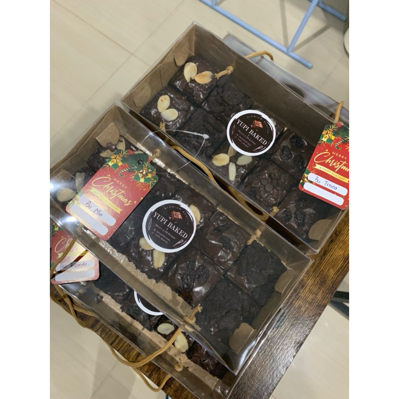 

Fudgy Brownies Christmas Edition