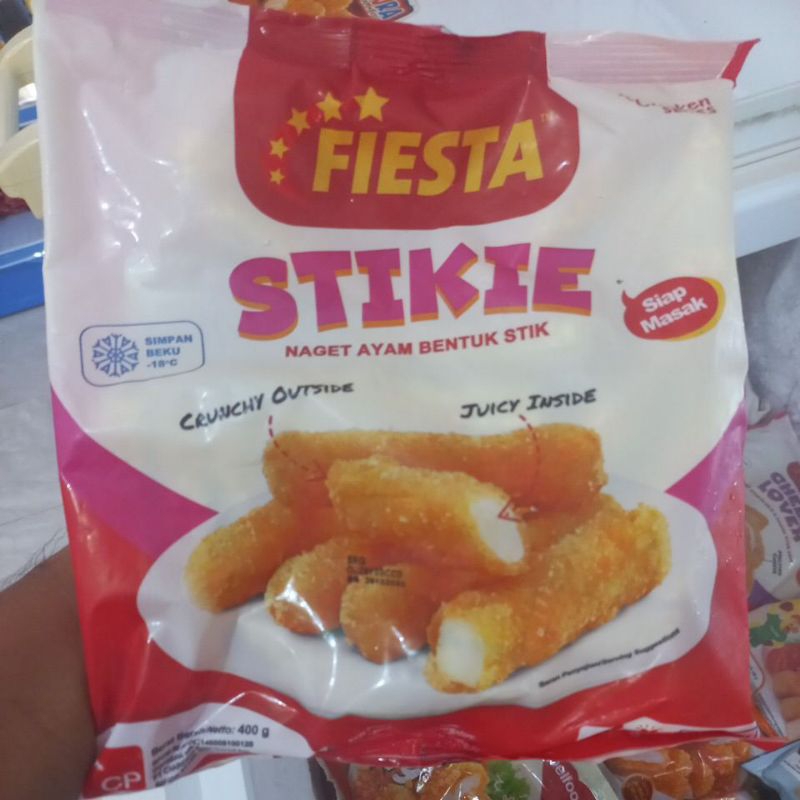 

Fiesta Stickie Naget Ayam Bentuk Stik 400g