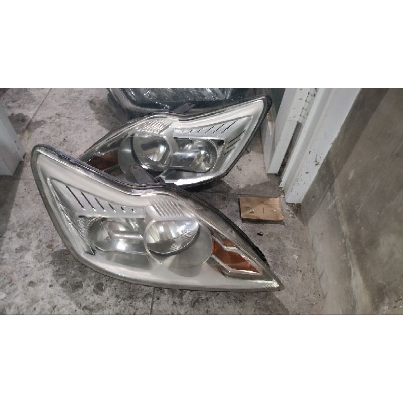 head lamp lampu depan Ford focus original