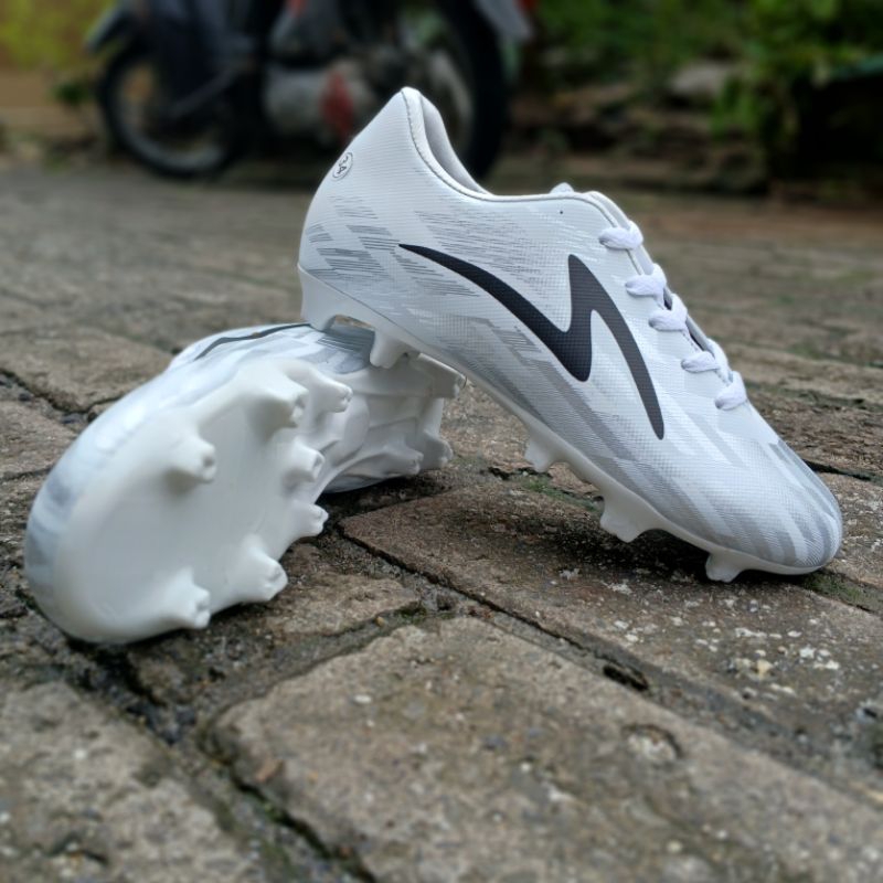 Sepatu Sepak Bola Anak Anak Specs Infinity Putih