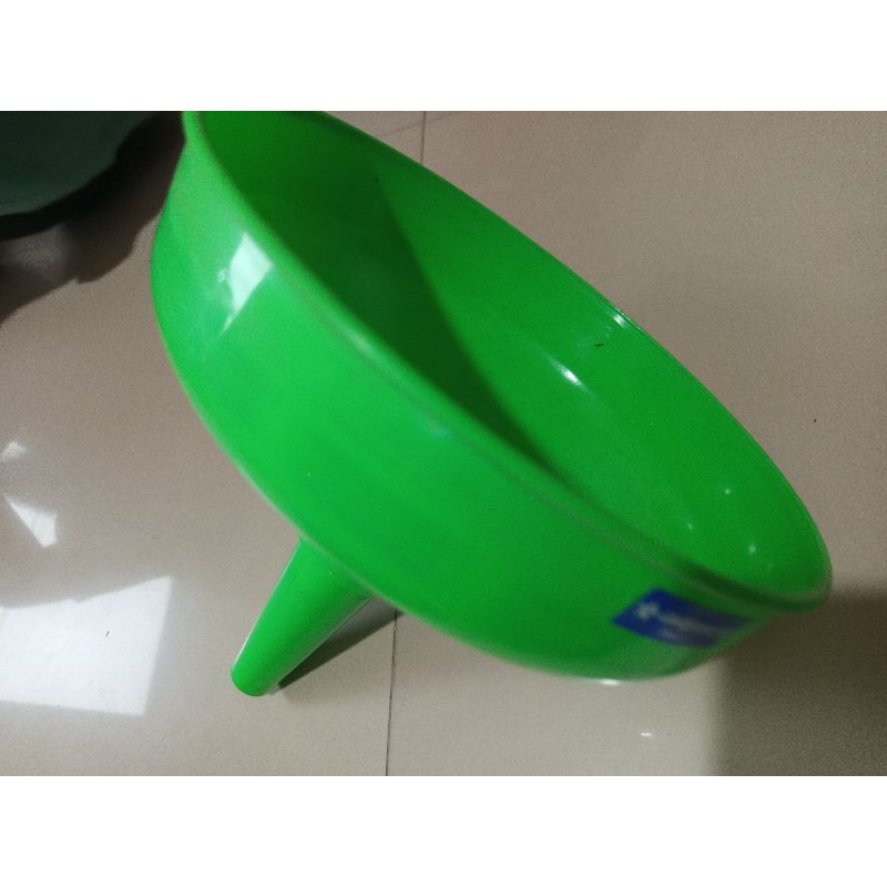 Corong Plastik Diameter 25 cm