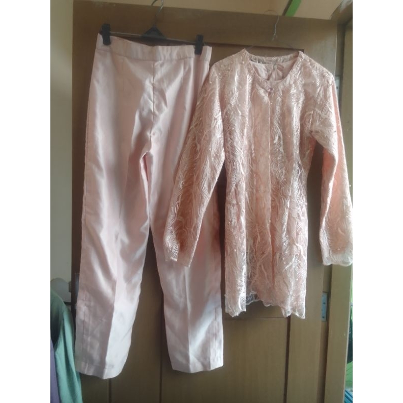 PREELOVED set kebaya modern celana EMBOSS premium mix mute mewah ld 90cm,LP celana 78