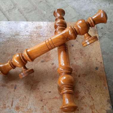 tarikan pintu dari kayu jati