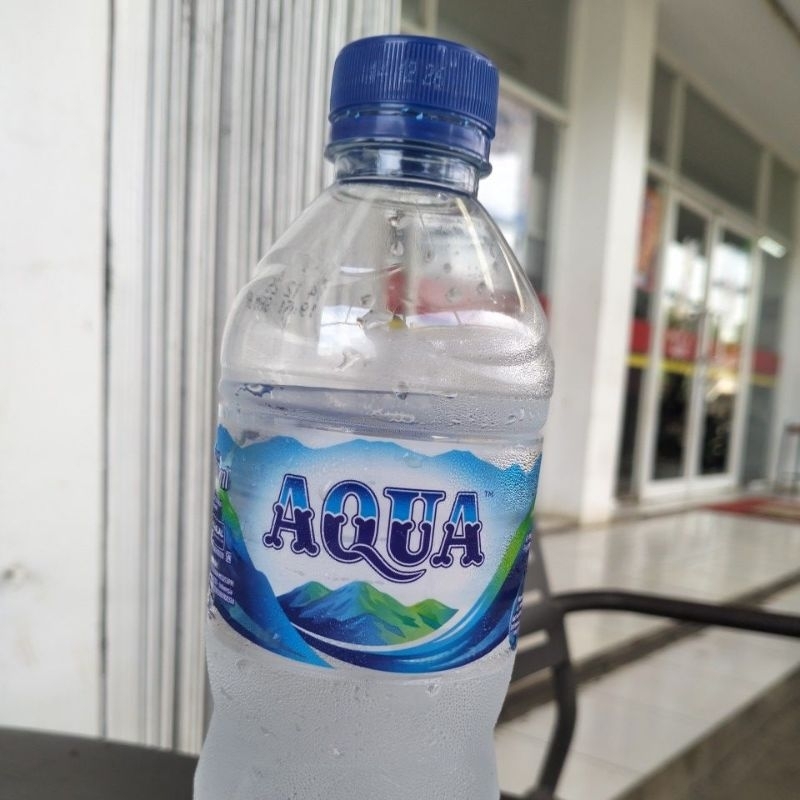 

aqua danone