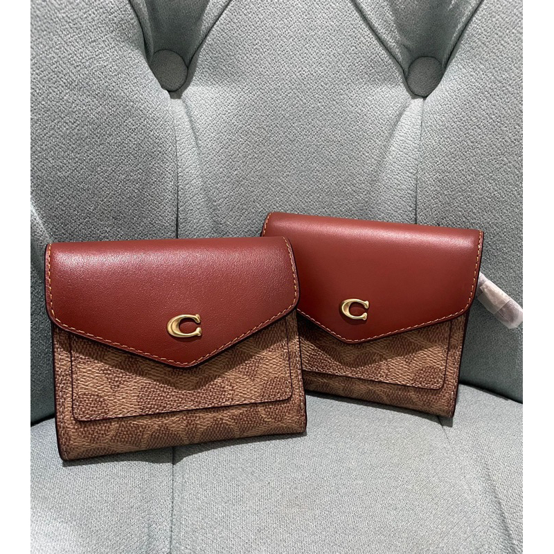 Coach Wyn Small Wallet / Brass -Tan Rust