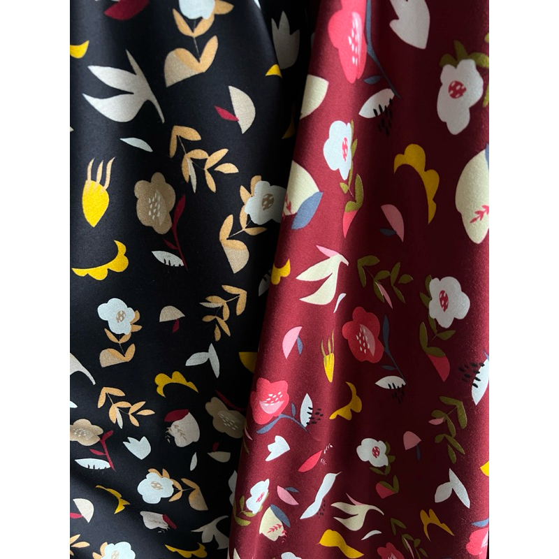 kain katun rayon viscose premium motif bunga terbaru best seller marun dan hitam