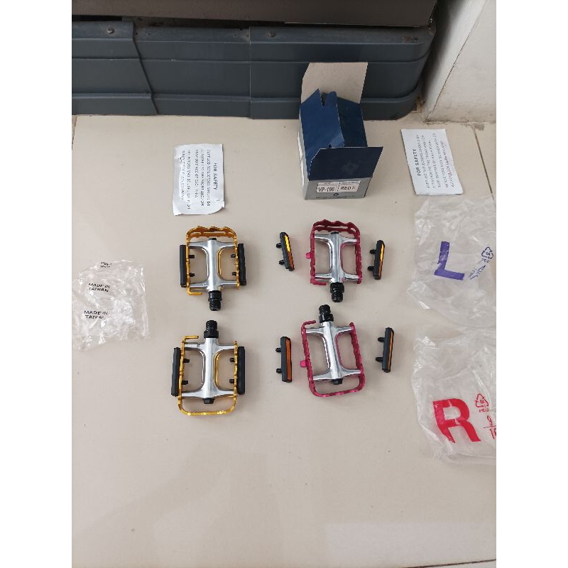 pedal alloy bearing vp196 with single toeclip