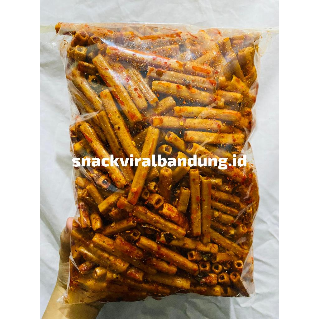 

seblak kering potato/noni noni pedas daun jeruk enak gurih bumbu melimpah/sebring potato noni noni