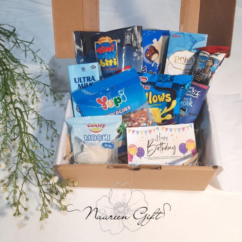 

Hampers Snack Box Biru/Gift Box Snack/Kado Ulang Tahun Anak Cowok/Kado Ulang Tahun anak cewek