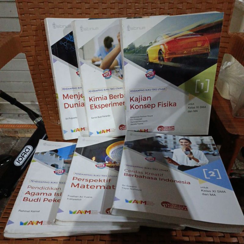 platinum kurikulum merdeka biologi , kimia , fisika , agama islam , matematika , bahasa indonesia ke