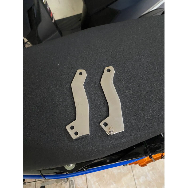 DUDUKAN/ BREKET TABUNG SHOCK RIDE IT GP TRIPLE CLICK MX KING