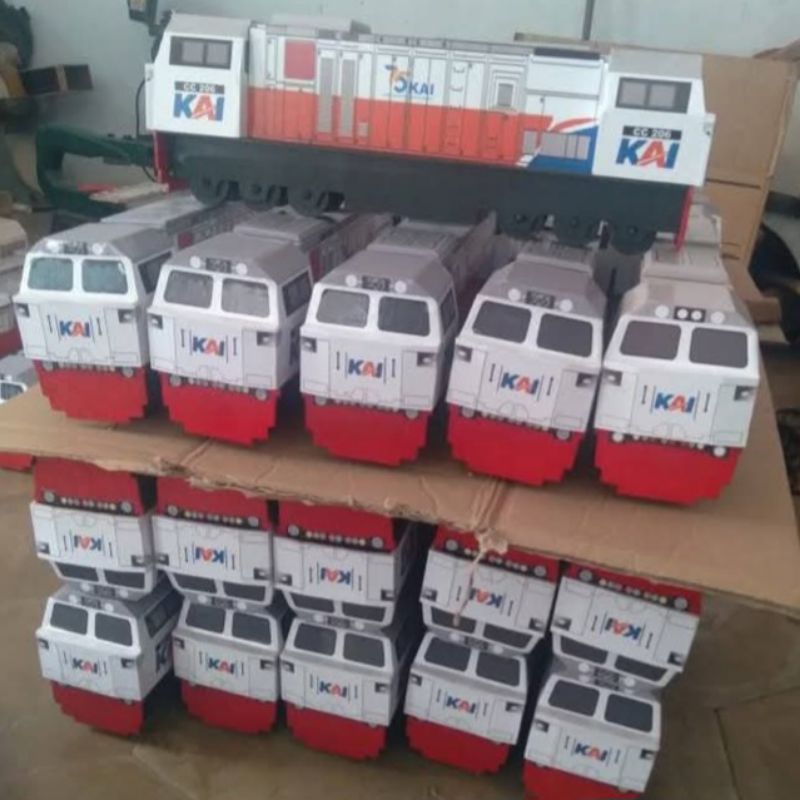 Miniatur Kereta Api Indonesia CC206