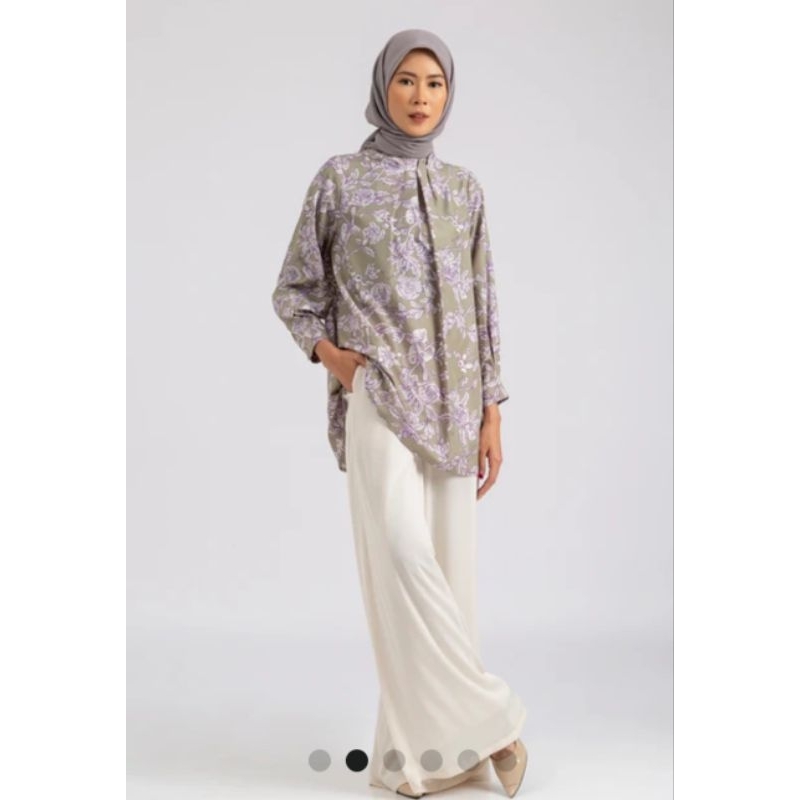 SALE AURA TOP KAMIIDEA