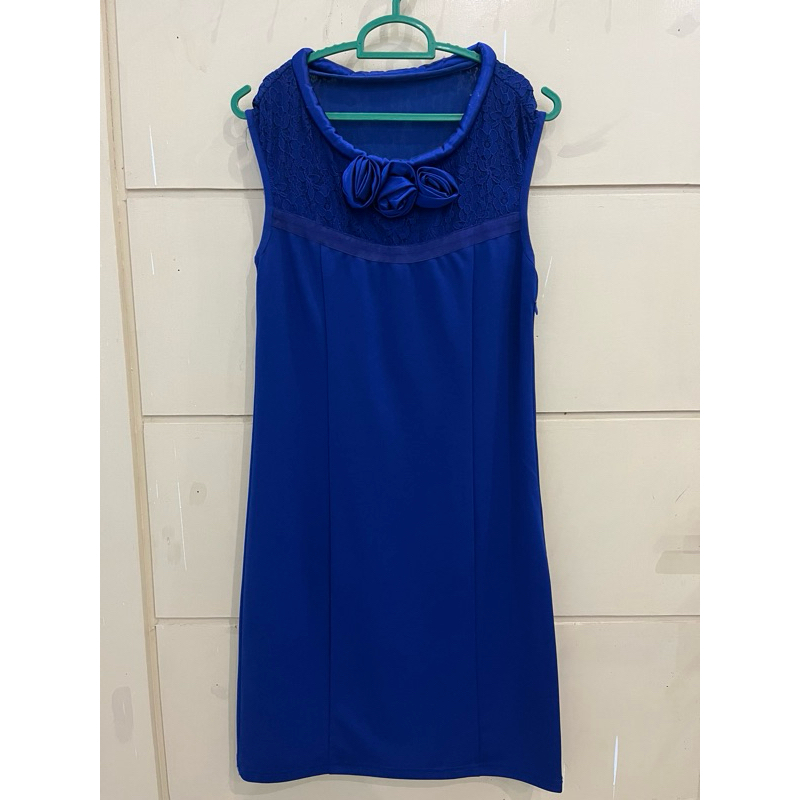 PRELOVED DRESS PESTA BUNGA BIRU