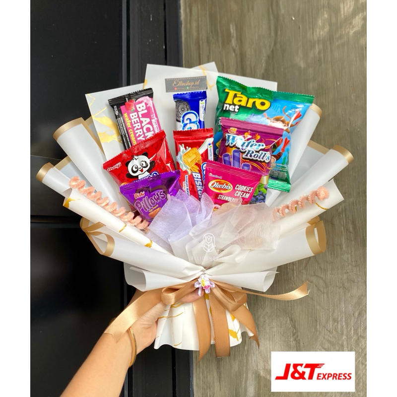 

Buket snack [READY STOCK] | untuk sidang | kado ulang taun| free kartu ucapan, kawat bulu mercy dan packing