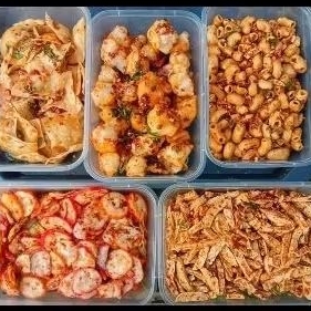 

MAKANAN KERING / BASRENG / GURILEM / MIE KREMES / USUS KRISPI / SEBLAK KERING / MAKARONI BANTAT / PANGSIT / BUMBU PEDAS DAUN JERUK