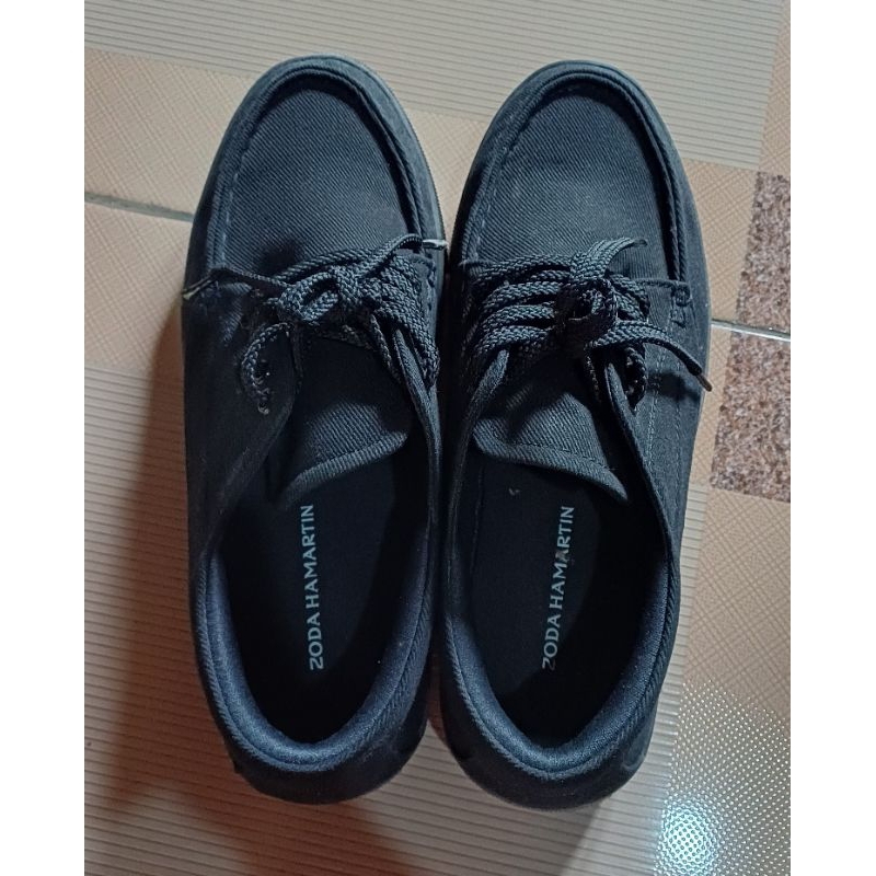 Zoda Hamartin - Sepatu pria warna hitam