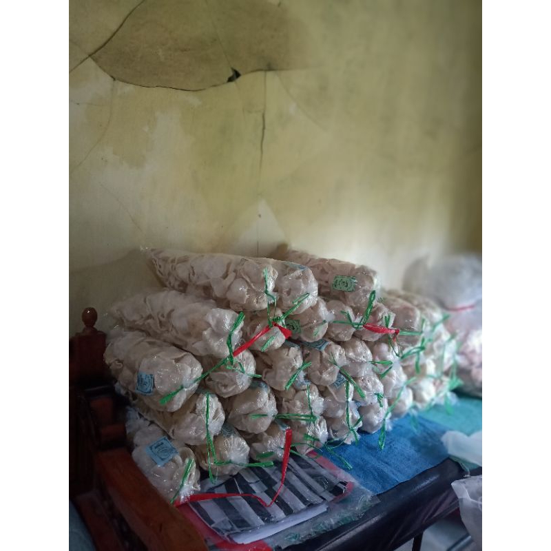 

krupuk goreng pasir renyah gurih siap makan buat jajan lebaran