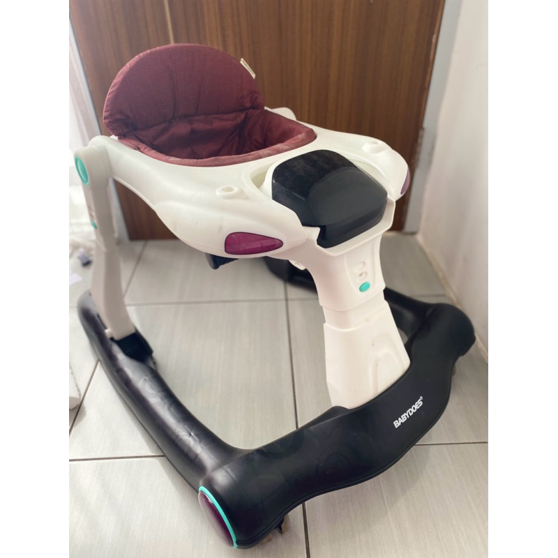 PRELOVED BABY WALKER BABYDOES RACING