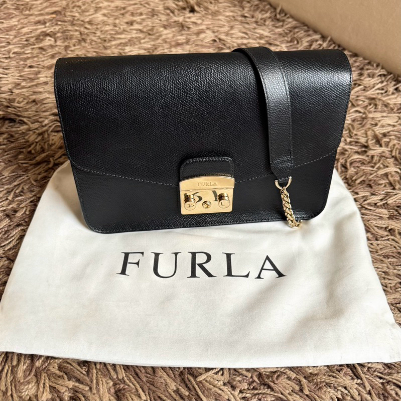 Furla Metropolis Shoulder Bag Preloved Good Condition Branded Tas Furla Original