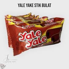 

Snack Stik Bulat Yale Yale Rasa coklat 1 Pack isi 10 Bungkus @6gr Biskuit