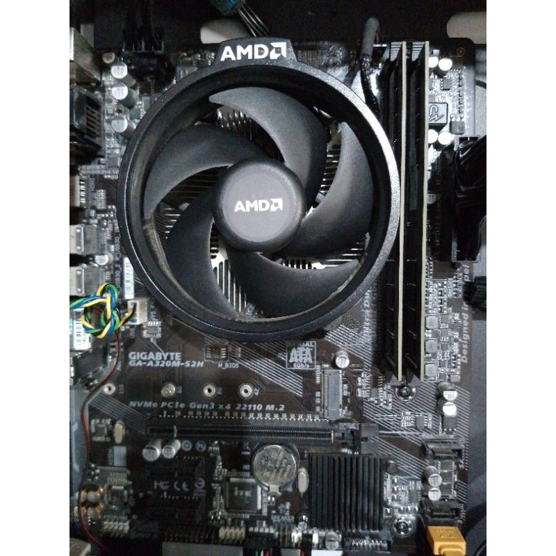 Paket amd ryzen 5 2600 + mobo gigabyte  a320m