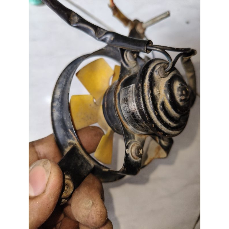 kipas radiator Honda CS1 Sonic 125cc barang masih bagus ORI bawaan copotan motor asli