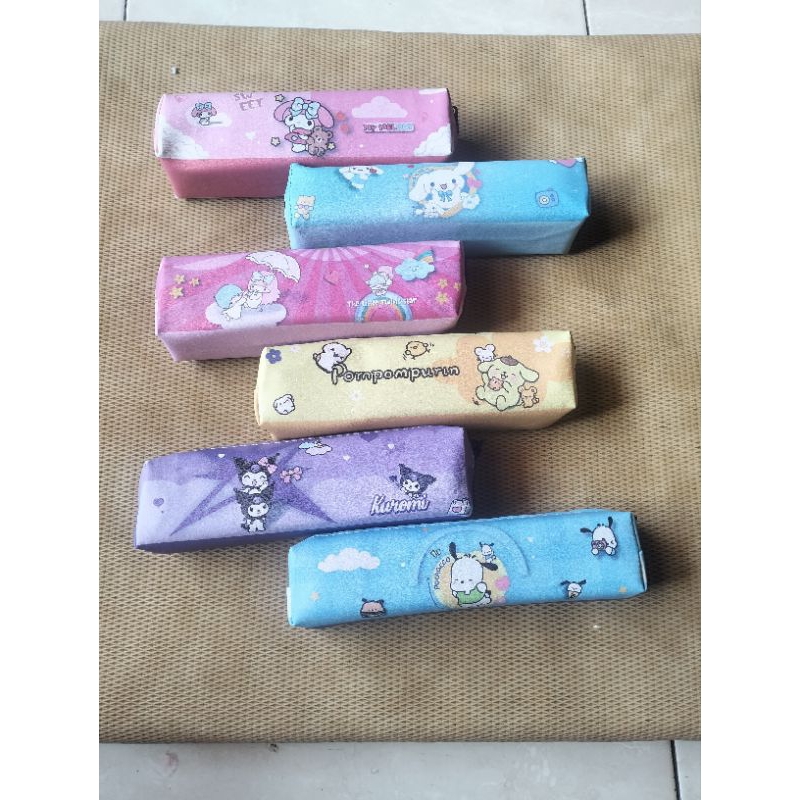 

TEMPAT PENSIL KARAKTER LUCUU