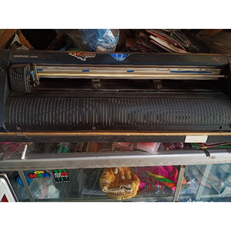 

Mesin cutting GRAPHTEC