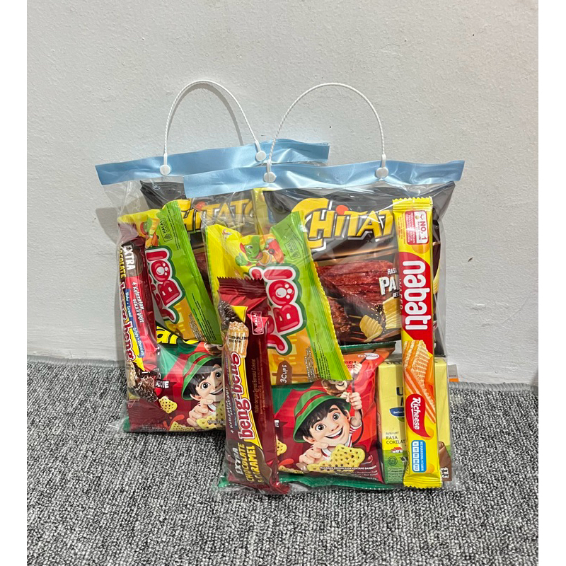 

Termurah Bingkisan Snack Ulang Tahun Anak / Hampers Ulang Tahun Anak