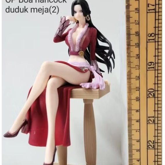 boa hancock onepiece duduk