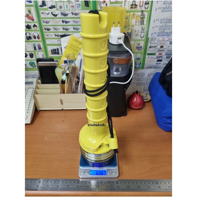 senter selam menyelam renang tahan anti air di kedalaman laut kuning 50 meter,flashlight underwater 