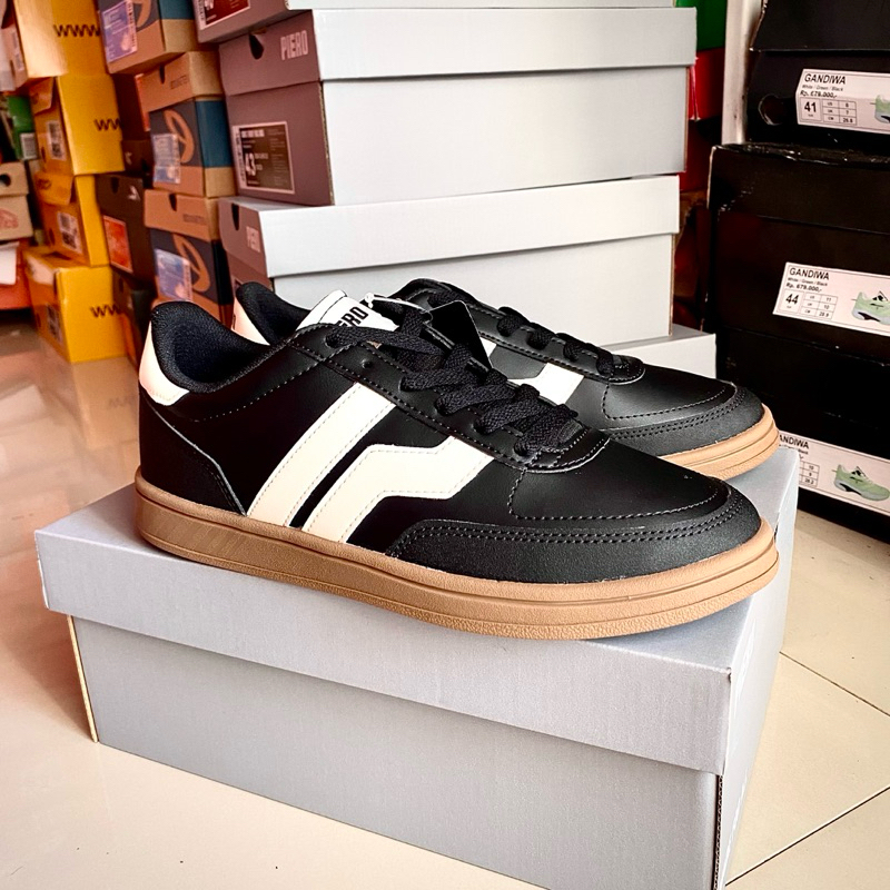 Piero Court Derby Big Logo Original Sepatu Casual Pria