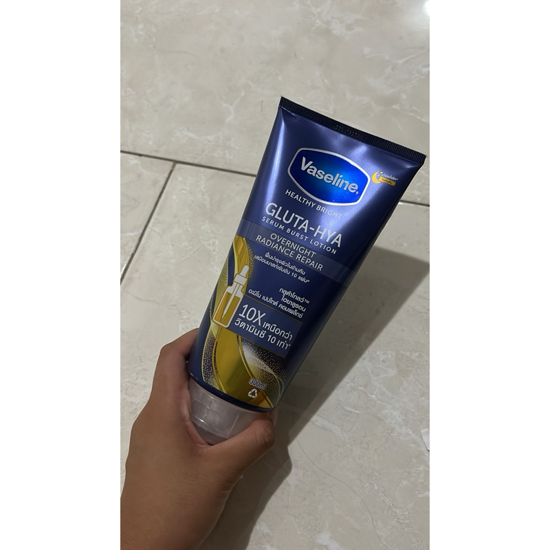 VASELINE body lotion serum burst GLUTA-HYA (overnight radiance repair) ORIGINAL THAILAND