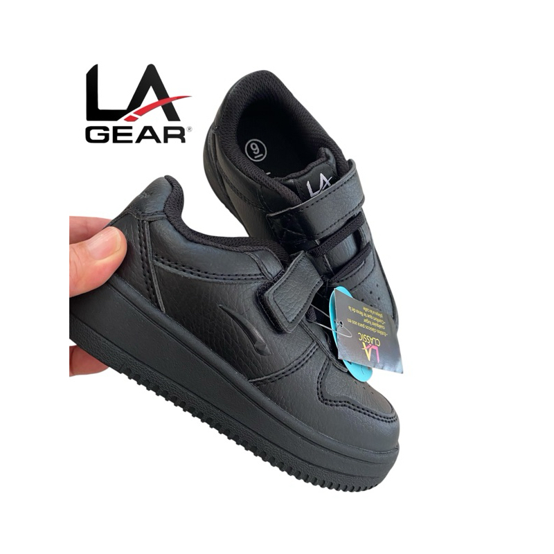 sepatu hitam sekolah LA gear
