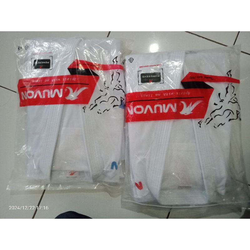 Baju karate kata muvon powerevo 2set warna merah dan biru set