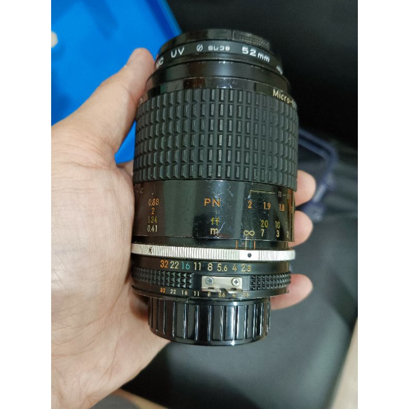 Nikon nikkor 105mm f2.8 AIS micro macro