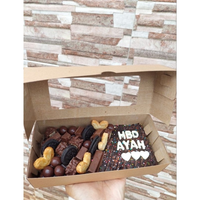 

Premiun fudgy brownies - birthday hampers
