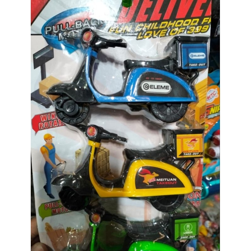 mainan Vespa Miniatur warna warni per pcs