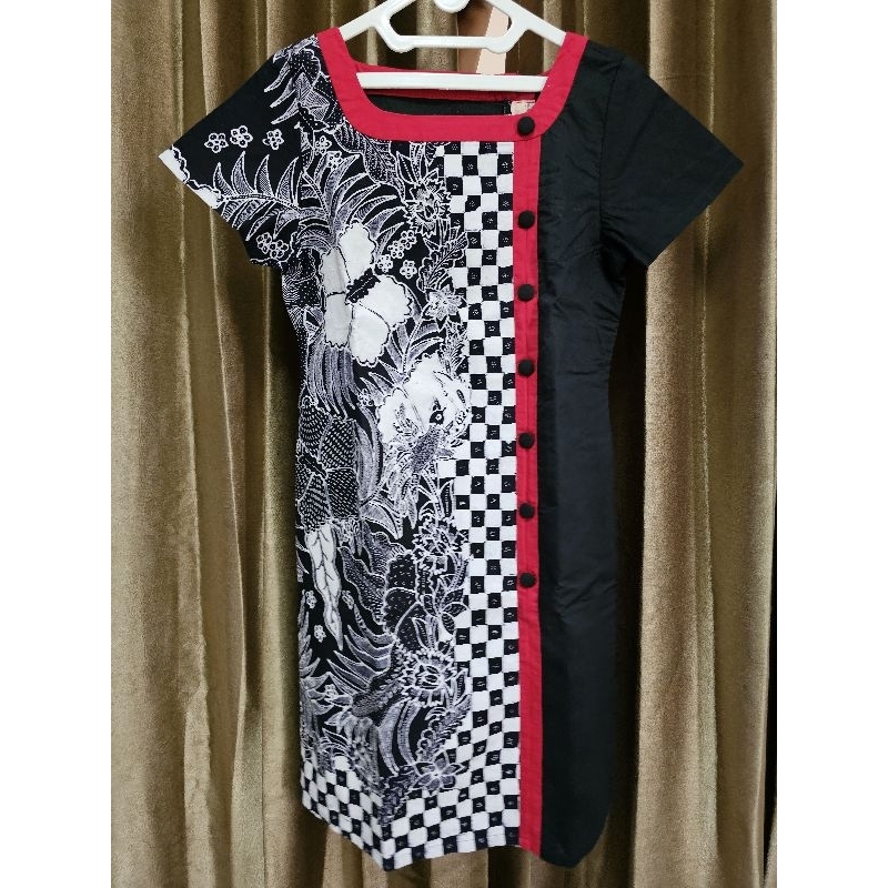 Dress Batik by Dea Valencia size M