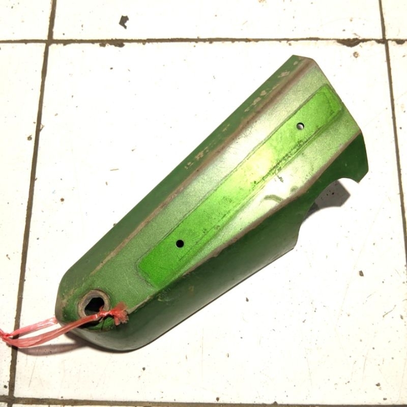 Cover body belakang yamaha v75 v80 kanan ori hijau