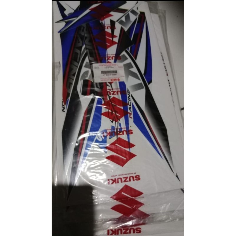 stiker suzuki skydrive biru