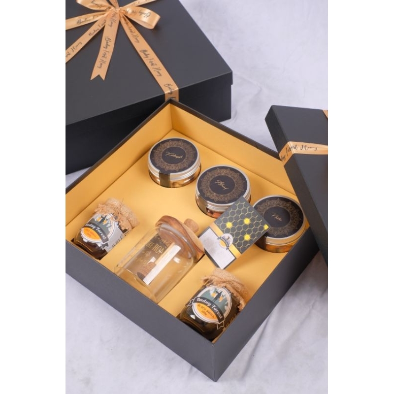 

Eid Special Premium Honey Hampers