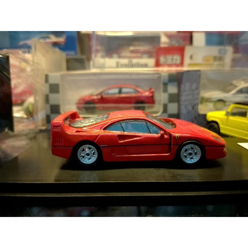 diecast Ferarri F40 1/64 oem