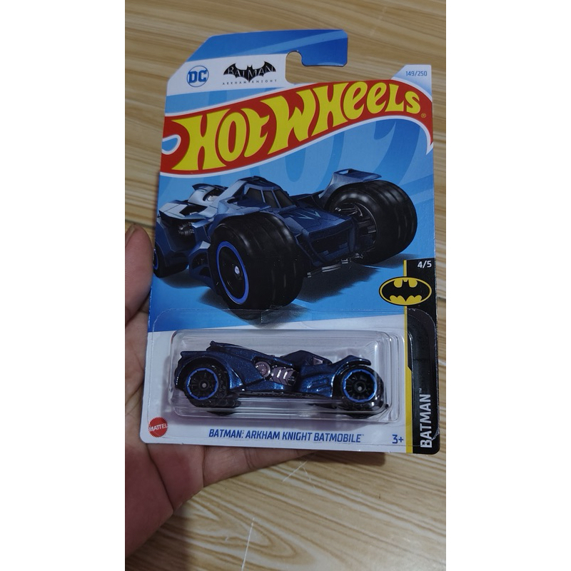 Hot Wheels Batman Arkham Knight Batmobile