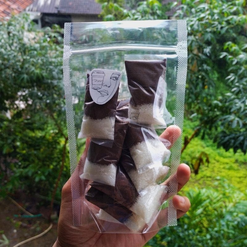 

Kopi bubuk Arabika blend+gula khas Culture1997 Coffee kopi asli+gula 120gr (isi 10pcs)