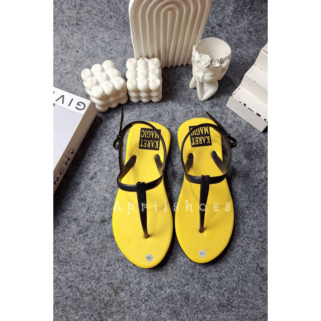 KS Sandal wanita tali jepit boloni karet magic sendal wanita terbaru 2025