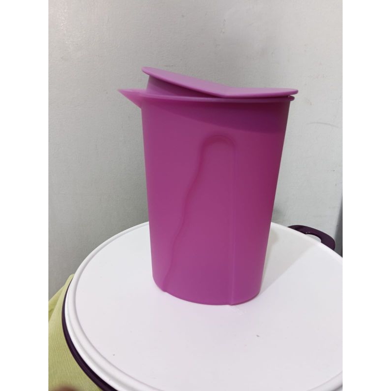 cresendo jug 1.1L Tupperware
