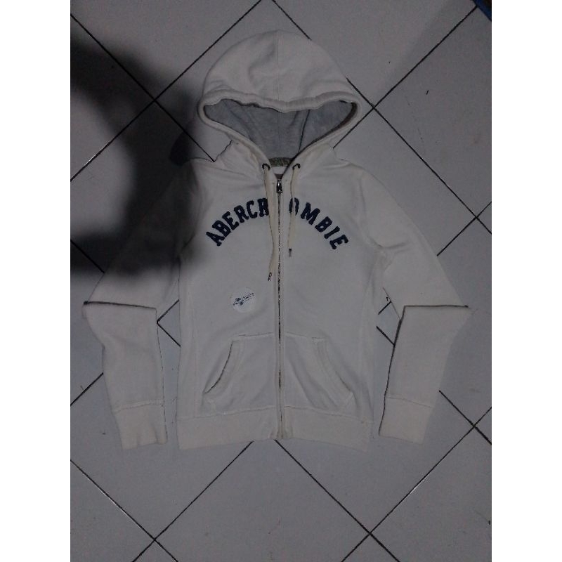 abercrombie putih
